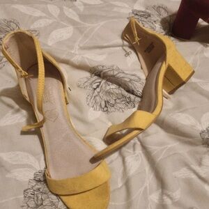 Primark Sunny Yellow Heeled Sandals